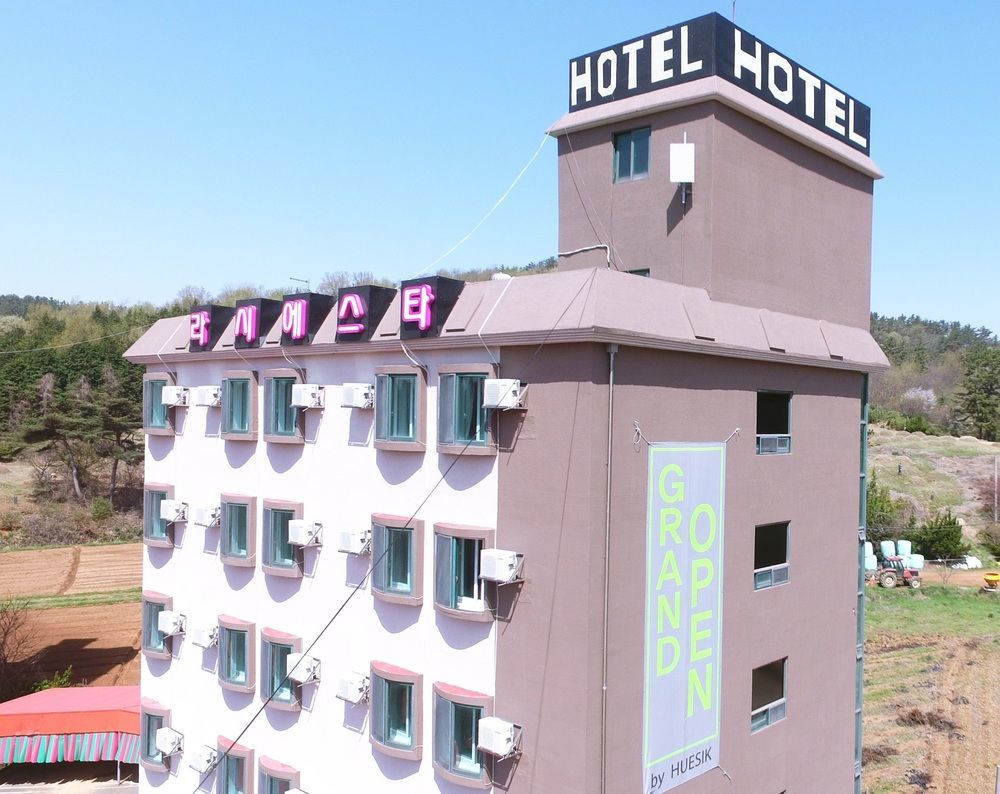 Gunsan La Siesta Hotel Exterior foto